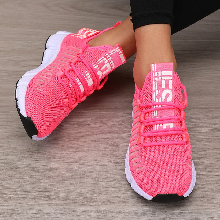 Lightweight Mesh Walking Shoes