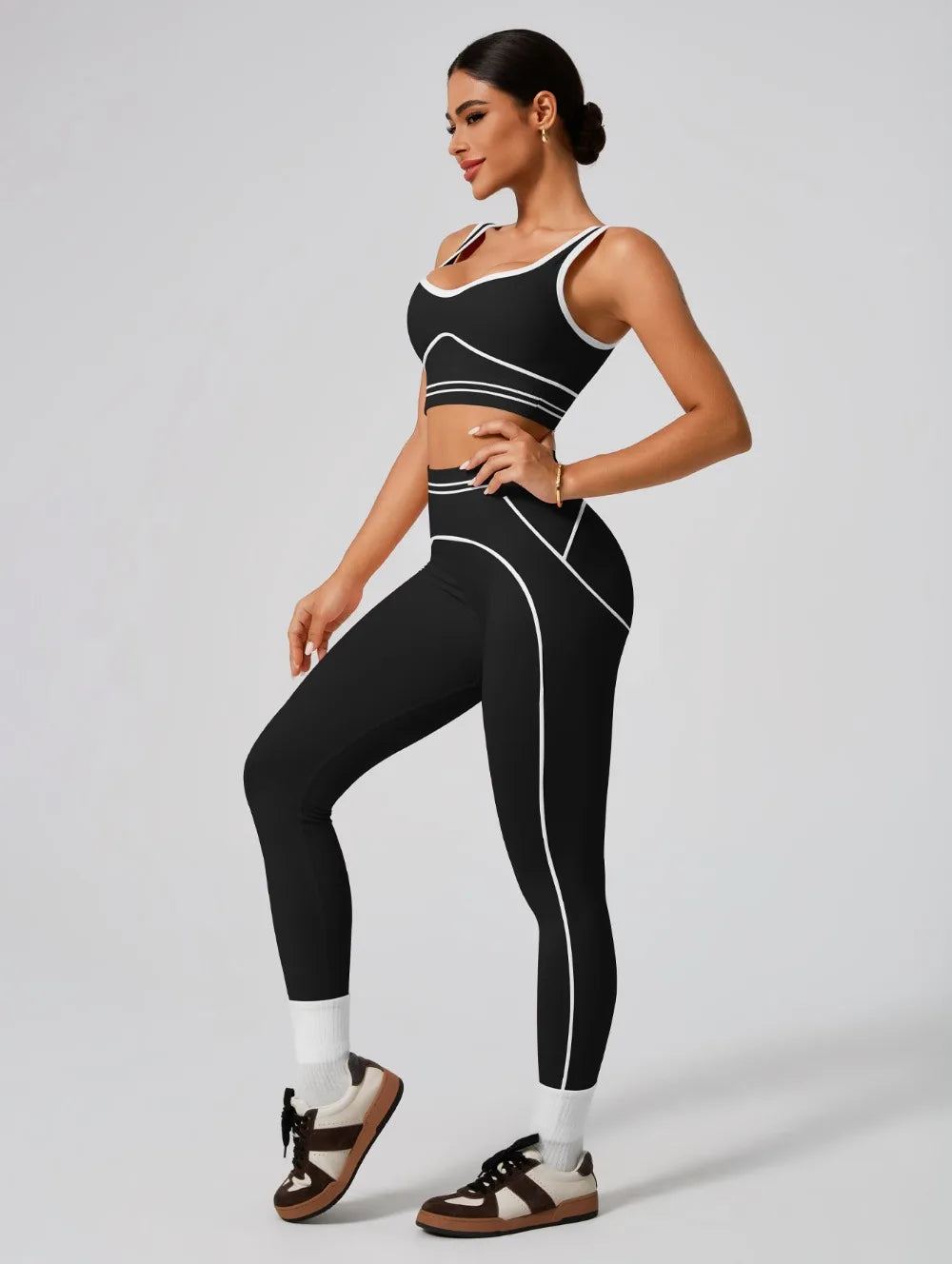Seamless Performance Set — Sports Bra & High-Waist Leggings