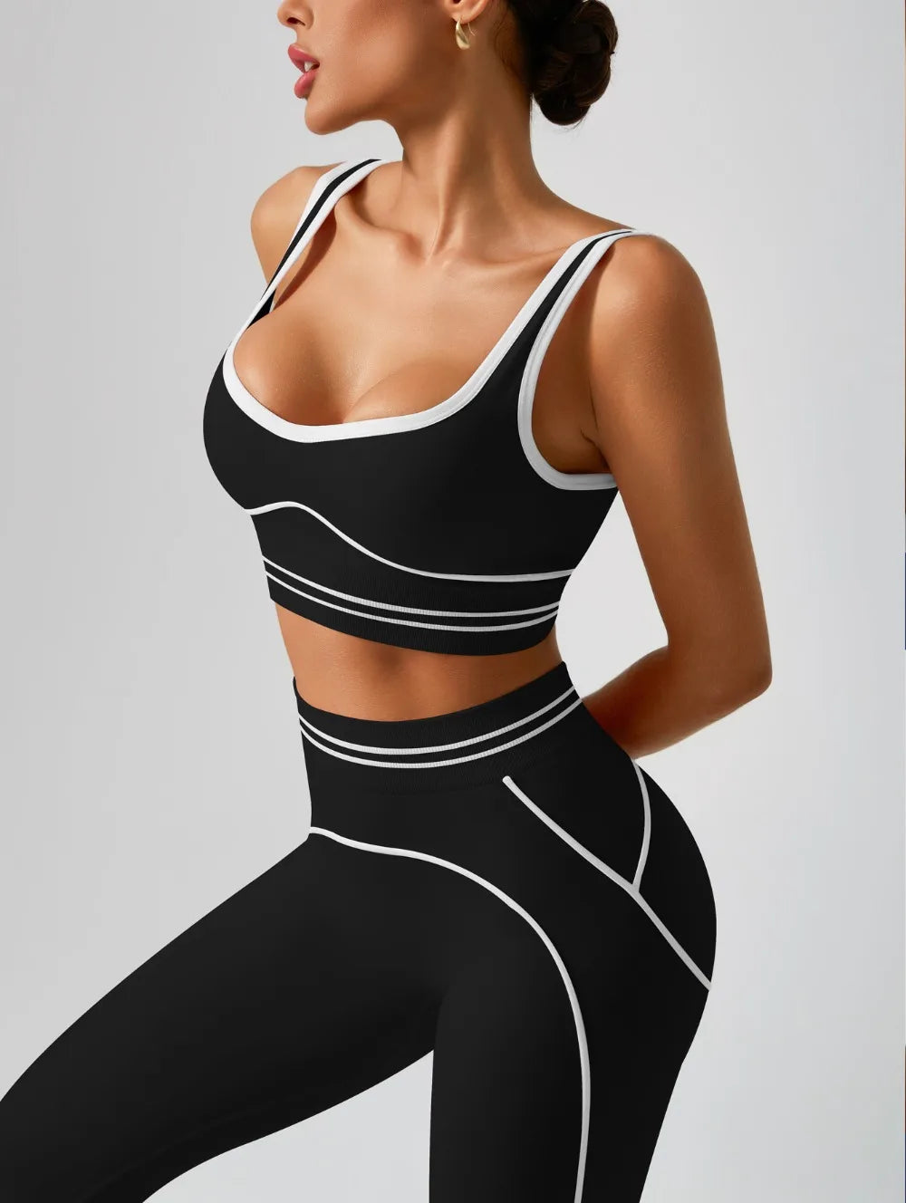 Seamless Performance Set — Sports Bra & High-Waist Leggings