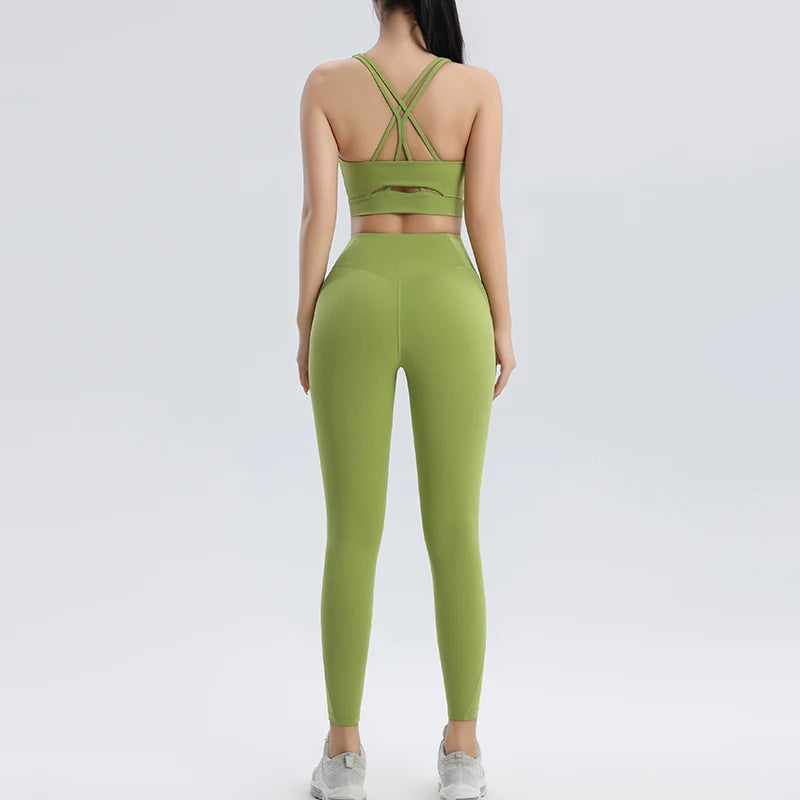 Seamless Sports Bra & Tight Training Pants Set