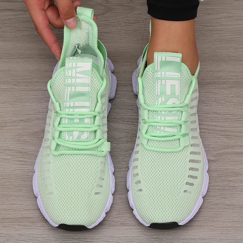 Lightweight Mesh Walking Shoes — Breathable Everyday Sneakers