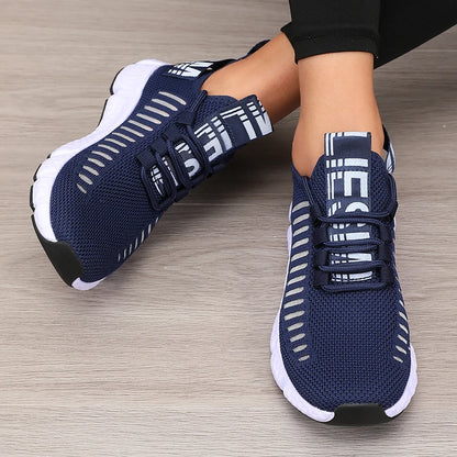 Lightweight Mesh Walking Shoes — Breathable Everyday Sneakers