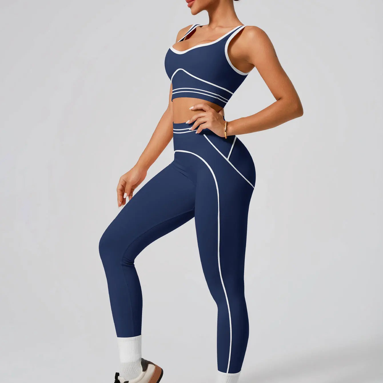 Seamless Performance Set — Sports Bra & High-Waist Leggings