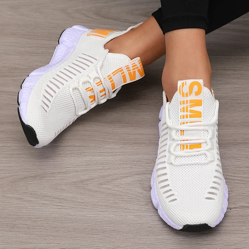Lightweight Mesh Walking Shoes — Breathable Everyday Sneakers