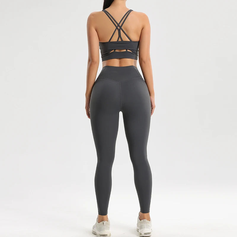 Seamless Sports Bra & Tight Training Pants Set