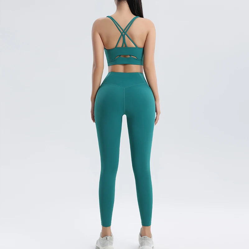 Seamless Sports Bra & Tight Training Pants Set