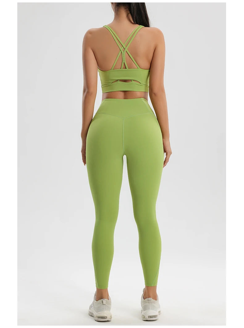Seamless Sports Bra & Tight Training Pants Set