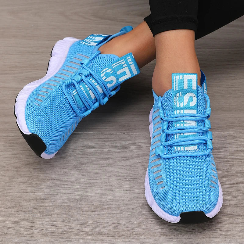 Lightweight Mesh Walking Shoes — Breathable Everyday Sneakers