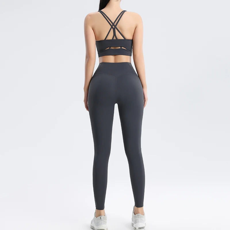 Seamless Sports Bra & Tight Training Pants Set